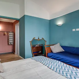Femasuites Pensión