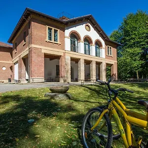 E Ostello, Parco Di Monza, Cascina Costa Alta , Monza Włochy