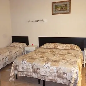 Affittacamere Eurotravel Bed And Car 